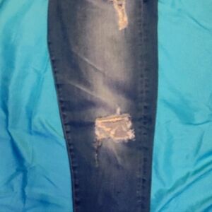 Adriano GoldSchmied(The Middi Ankle) a Mid Rise Legging Ankle Jeans.